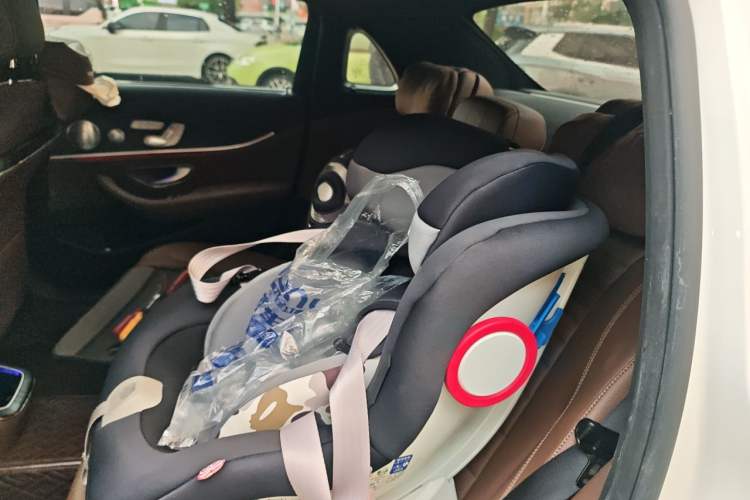 Used Mercedes-Benz E-Class 2021 E 300 L Sport Luxury Edition Left Rear Seat