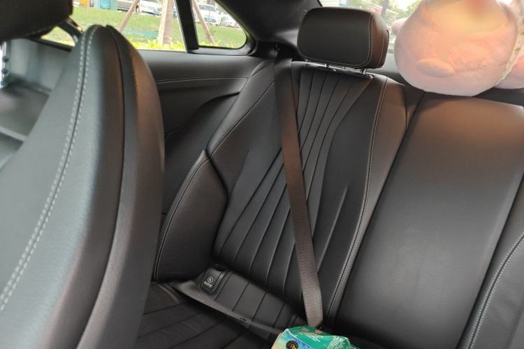 Used Mercedes-Benz E-Class 2021 E 260 Coupe Left Rear Seat