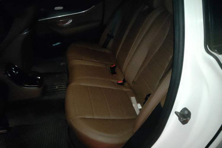 Used Mercedes-Benz E-Class 2021 Restyled E 300 L Sporty and Stylish Edition Left Rear Seat