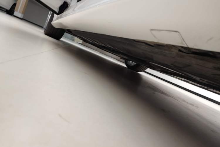 Used Mercedes-Benz E-Class 2021 Facelift E 260 Coupe Left Side Sill