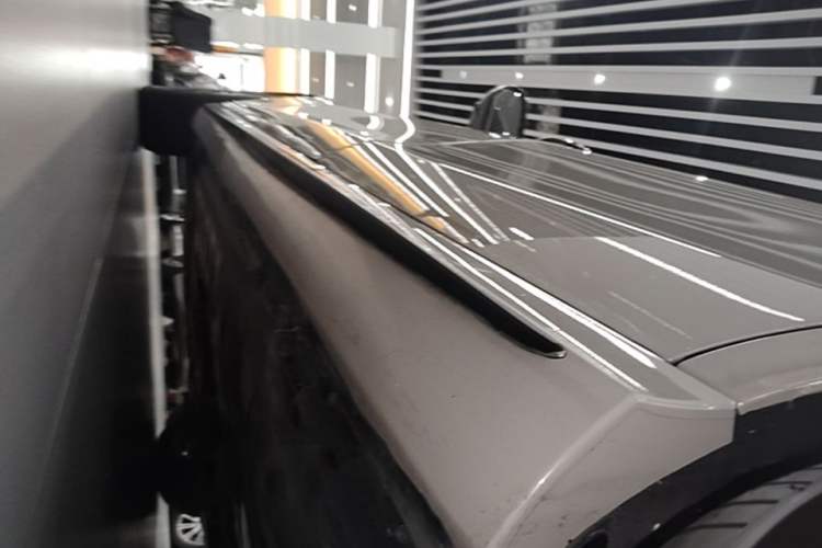 Used Mercedes-Benz E-Class 2021 E 300 L Sport Luxury Edition Left Side Sill