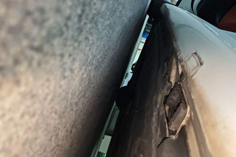 Used Mercedes-Benz E-Class 2021 E 260 Coupe Left Side Sill