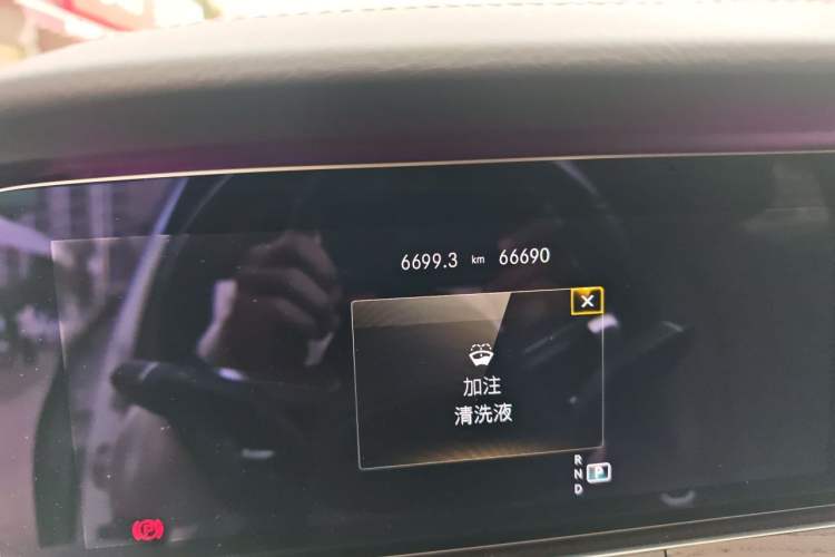 Used Mercedes-Benz E-Class 2021 E 300 L Sport Luxury Edition Odometer Close Up