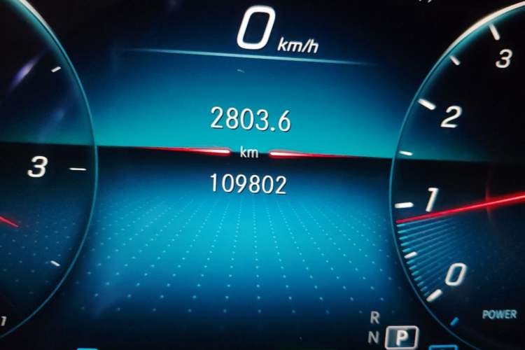Used Mercedes-Benz E-Class 2021 E 260 Stylish Sports Edition Odometer Close Up