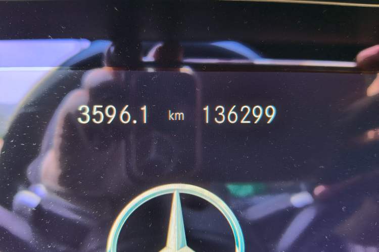 Used Mercedes-Benz E-Class 2021 Updated E 260 Fashion Sport Edition Odometer Close Up