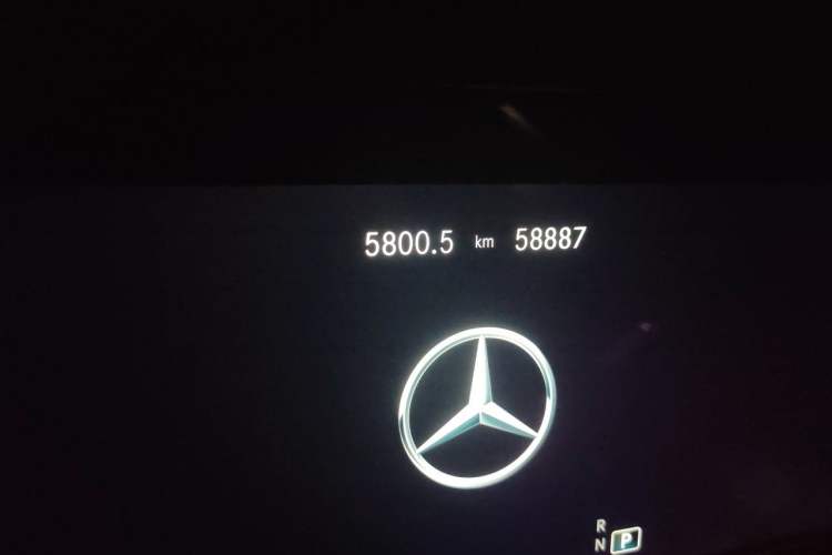 Used Mercedes-Benz E-Class 2021 Restyled E 300 L Sport Luxury Edition Odometer Close Up