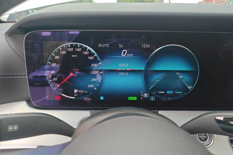 Used Mercedes-Benz E-Class 2021 E 260 Coupe Odometer Close Up