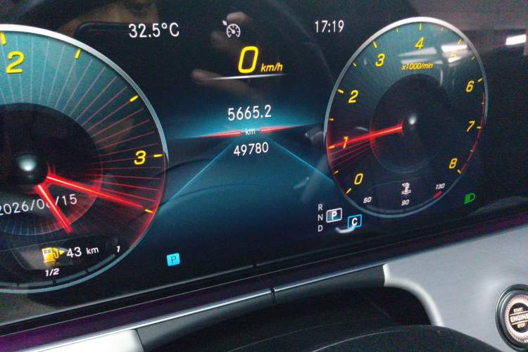 Used Mercedes-Benz E-Class 2021 Facelift E 260 Coupe Odometer Close Up