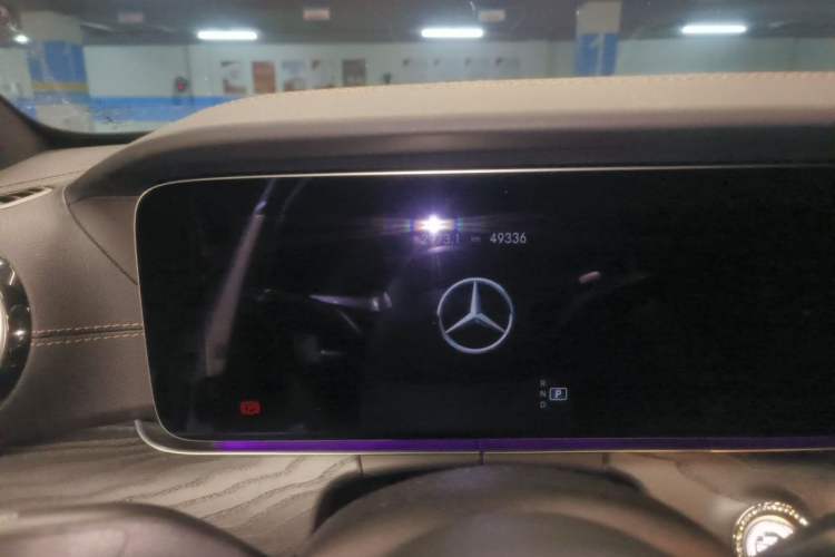 Used Mercedes-Benz E-Class 2021 Updated E 260 Fashion Sport Edition Odometer Close Up