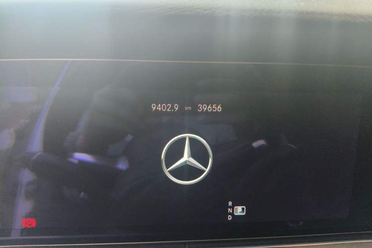 Used Mercedes-Benz E-Class 2021 Restyled E 260 Luxury Sports Edition Odometer Close Up