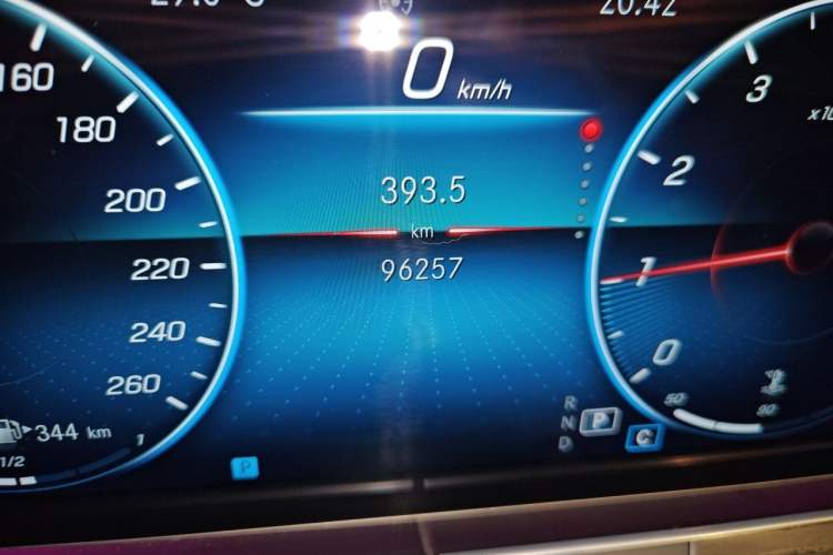 Used Mercedes-Benz E-Class 2021 Restyled E 300 L Sport Luxury Edition Odometer Close Up