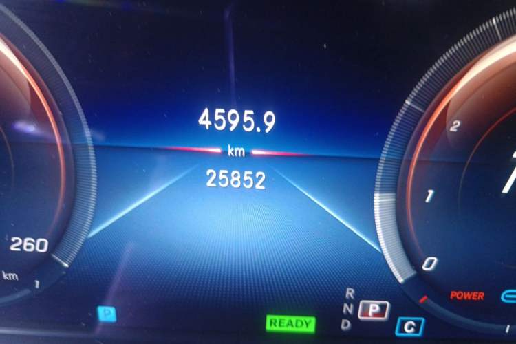 Used Mercedes-Benz E-Class 2021 E 260 Coupe Odometer Close Up