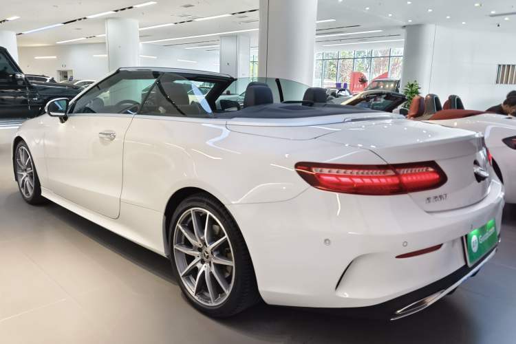 Used Mercedes-Benz E-Class 2021 E 260 Convertible Coupe Rear Left 45 Deg