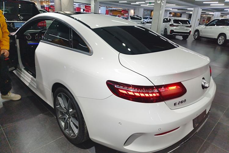 Used Mercedes-Benz E-Class 2021 E 260 Coupe Rear Left 45 Deg
