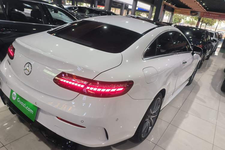 Used Mercedes-Benz E-Class 2021 Facelift E 260 4MATIC Coupe Rear Right 45 Deg