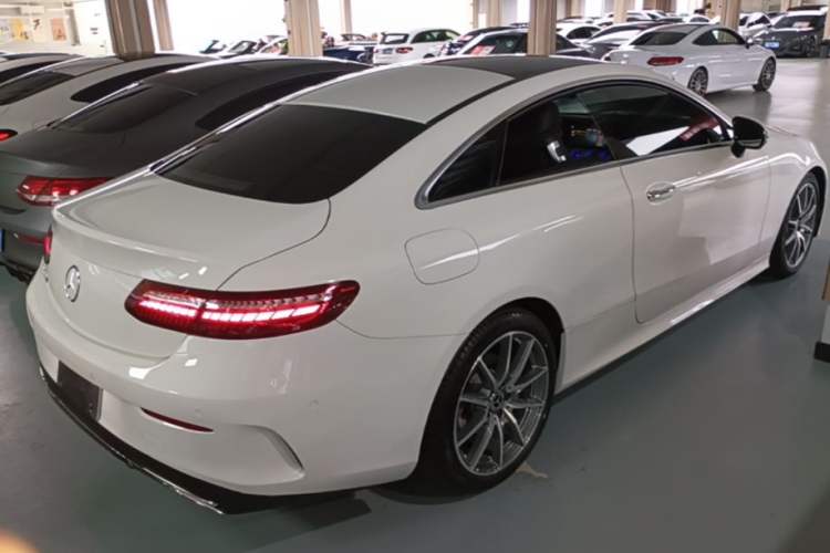 Used Mercedes-Benz E-Class 2021 E 300 Coupe Rear Right 45 Deg