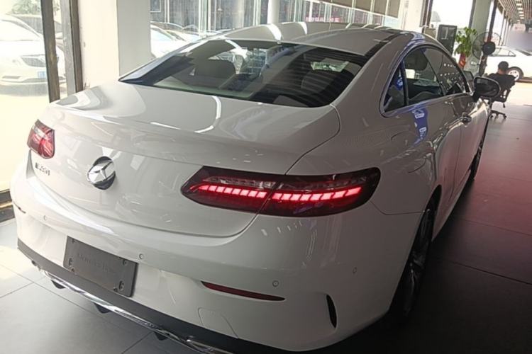 Used Mercedes-Benz E-Class 2021 E 260 Coupe Rear Right 45 Deg