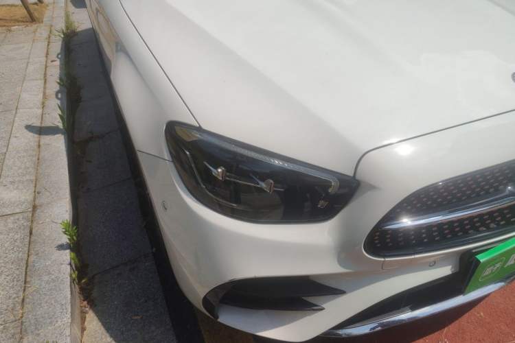 Used Mercedes-Benz E-Class 2021 E 300 L Sporty and Stylish Model Right Front Headlight