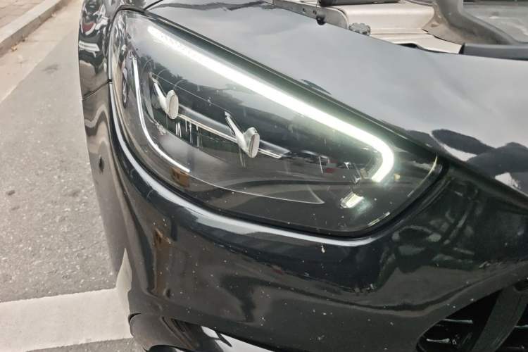Used Mercedes-Benz E-Class 2021 E 260 Stylish Sports Edition Right Front Headlight