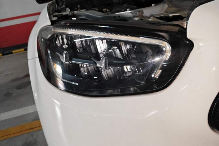 Used Mercedes-Benz E-Class 2021 E 300 L Sport Luxury Edition Right Front Headlight