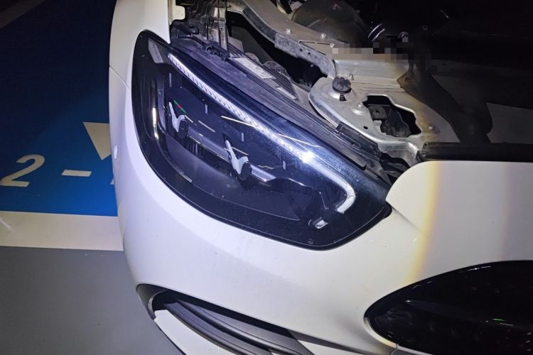 Used Mercedes-Benz E-Class 2021 Updated E 260 Fashion Sport Edition Right Front Headlight