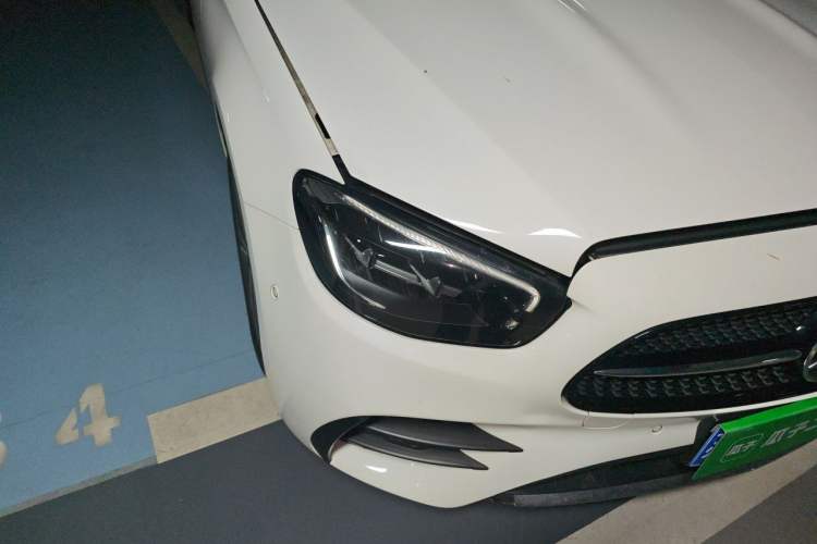 Used Mercedes-Benz E-Class 2021 E 300 L Sporty and Stylish Model Right Front Headlight