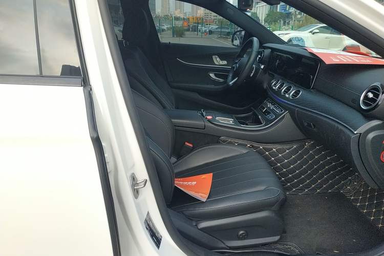Used Mercedes-Benz E-Class 2021 Updated E 260 Fashion Sport Edition Right Front Seat