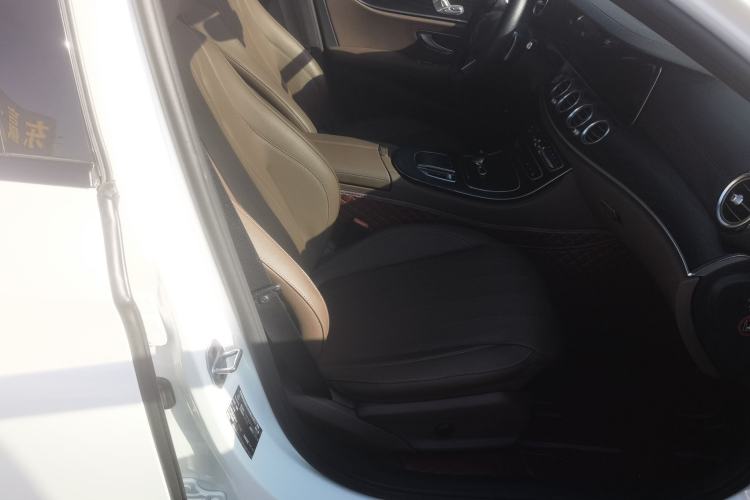 Used Mercedes-Benz E-Class 2021 Updated E 260 Fashion Sport Edition Right Front Seat