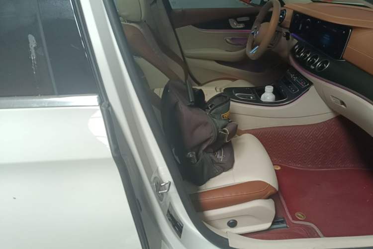 Used Mercedes-Benz E-Class 2021 Restyled E 300 L Sporty and Stylish Edition Right Front Seat