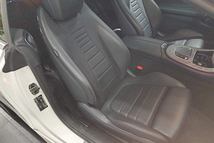 Used Mercedes-Benz E-Class 2021 E 260 Coupe Right Front Seat