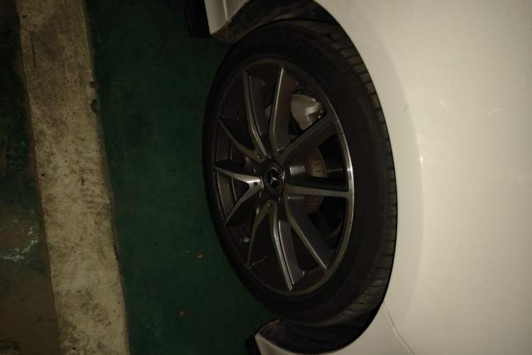 Used Mercedes-Benz E-Class 2021 Facelift E 260 4MATIC Coupe Right Front Wheel Hub
