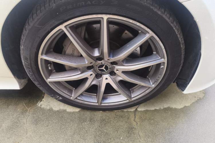 Used Mercedes-Benz E-Class 2021 Facelift E 260 Coupe Right Front Wheel Hub