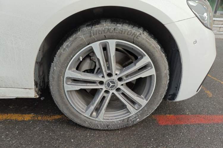 Used Mercedes-Benz E-Class 2021 Facelift E 260 L Sport Edition Right Front Wheel Hub
