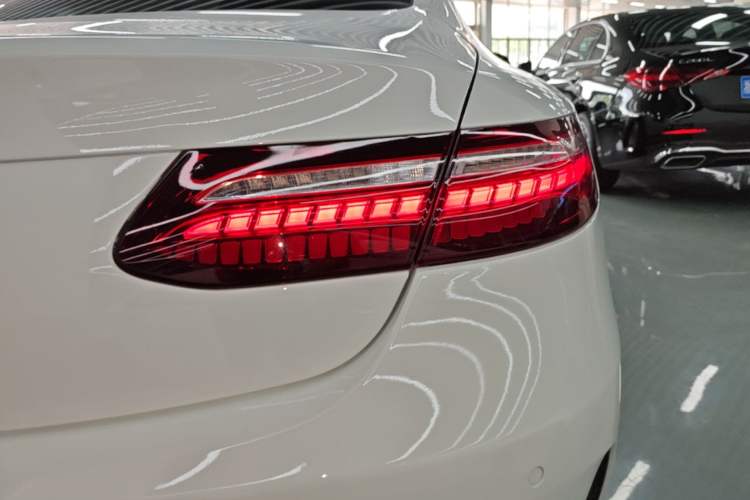 Used Mercedes-Benz E-Class 2021 E 260 Coupe Right Rear Taillight