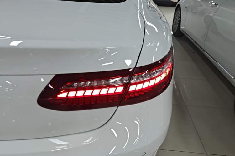 Used Mercedes-Benz E-Class 2021 Facelift E 260 Coupe Right Rear Taillight