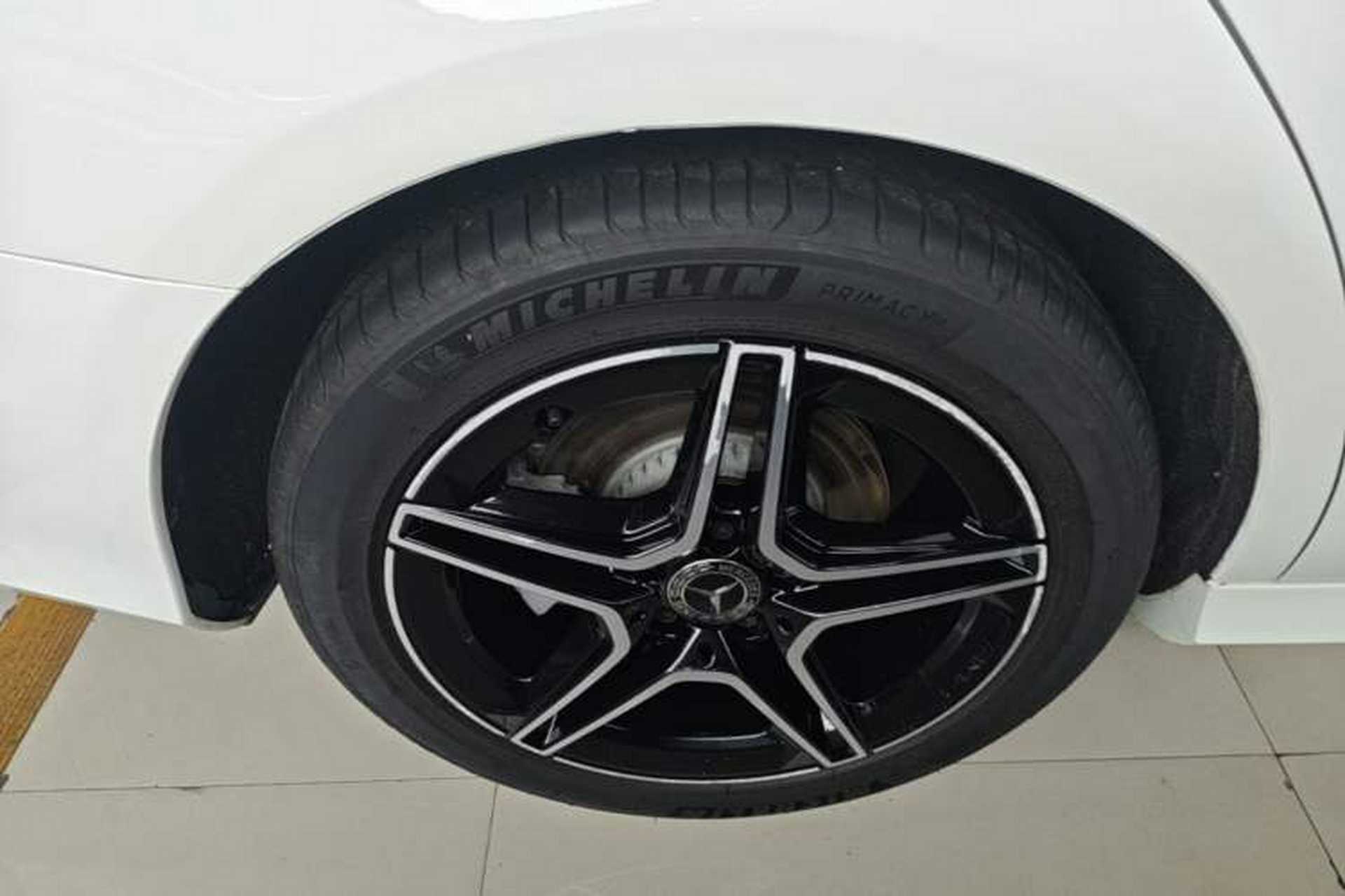 Used Mercedes-Benz E-Class 2021 Updated E 260 Fashion Sport Edition Right Rear Wheel Hub