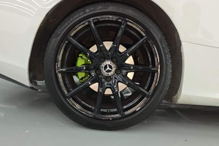 Used Mercedes-Benz E-Class 2021 E 260 Coupe Right Rear Wheel Hub