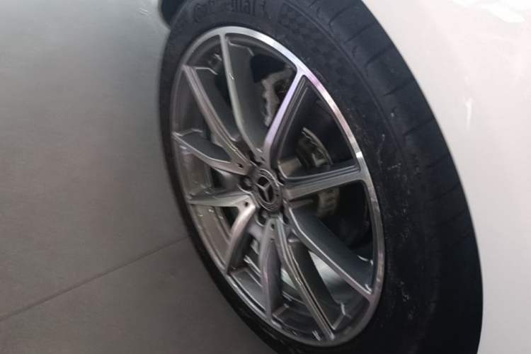 Used Mercedes-Benz E-Class 2021 E 260 Coupe Right Rear Wheel Hub