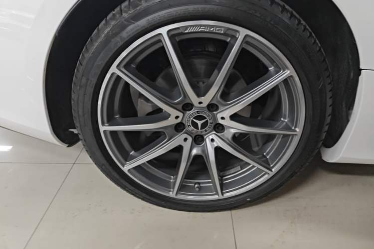 Used Mercedes-Benz E-Class 2021 Facelift E 260 Coupe Right Rear Wheel Hub