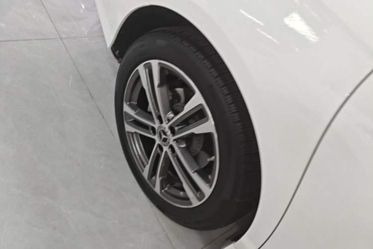 Used Mercedes-Benz E-Class 2021 Facelift E 260 L Sport Edition Right Rear Wheel Hub