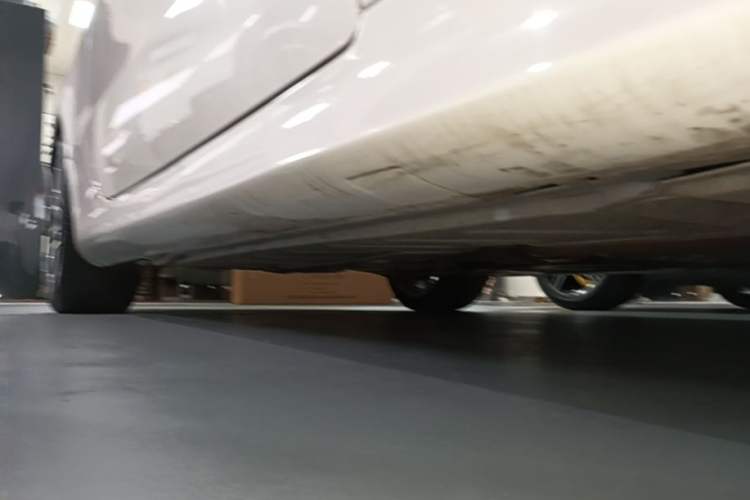 Used Mercedes-Benz E-Class 2021 E 300 Coupe Right Side Sill