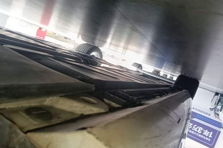 Used Mercedes-Benz E-Class 2021 E 260 Coupe Right Side Sill