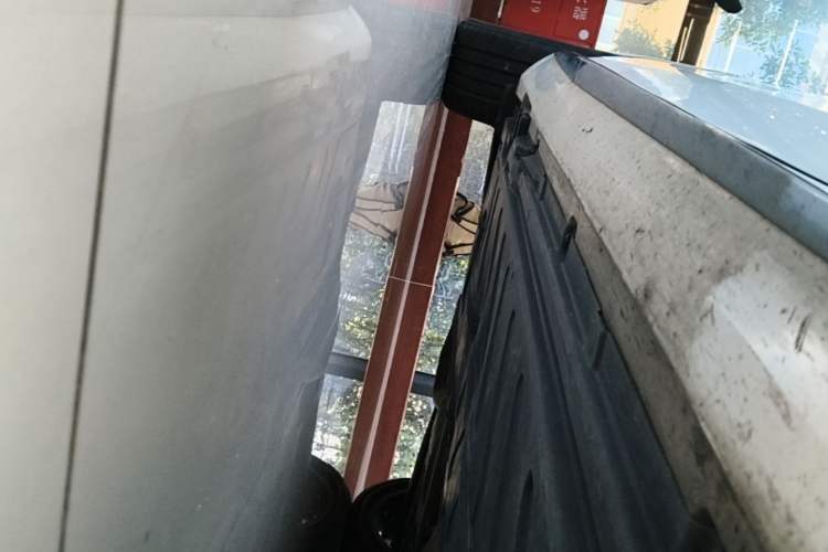 Used Mercedes-Benz E-Class 2021 Facelift E 260 L Sport Edition Right Side Sill