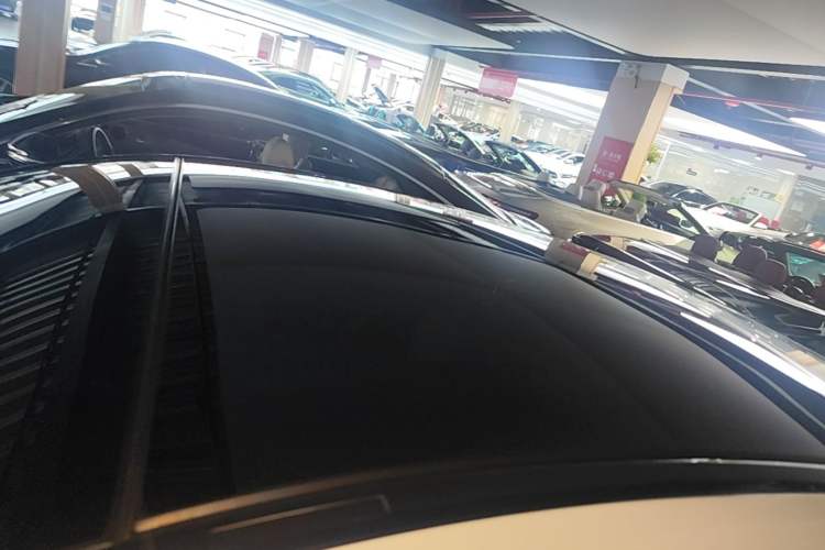 Used Mercedes-Benz E-Class 2021 Facelift E 260 Coupe Roof