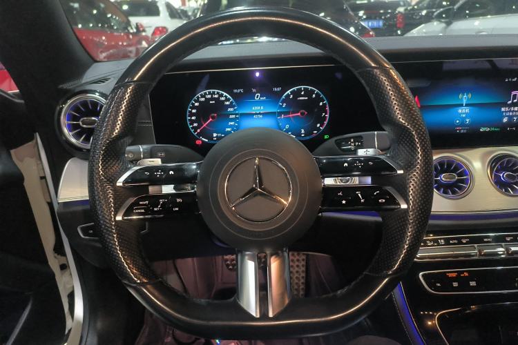 Used Mercedes-Benz E-Class 2021 Facelift E 260 4MATIC Coupe Steering Wheel