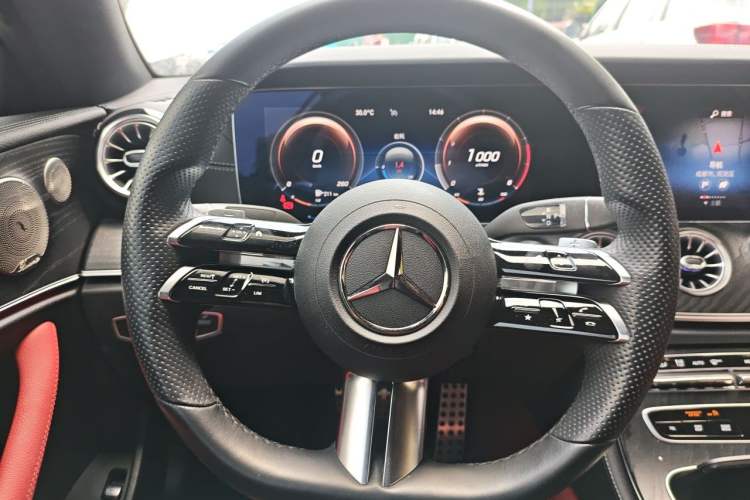 Used Mercedes-Benz E-Class 2021 Facelift E 300 Coupe Steering Wheel