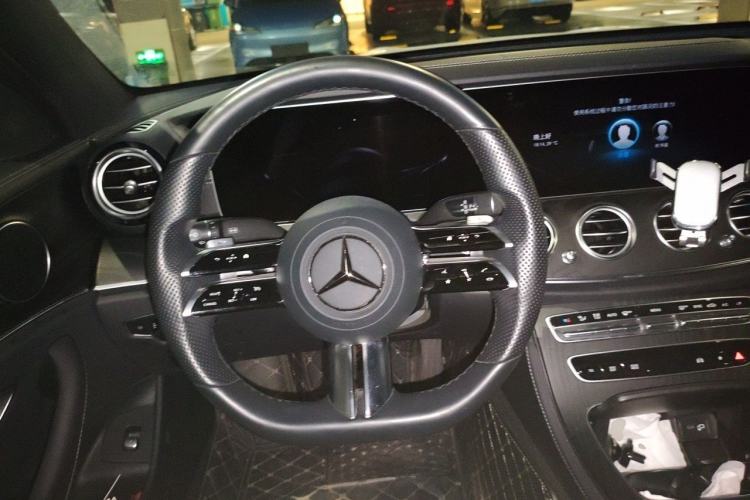Used Mercedes-Benz E-Class 2021 Updated E 260 Fashion Sport Edition Steering Wheel