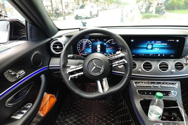 Used Mercedes-Benz E-Class 2021 Updated E 260 Fashion Sport Edition Steering Wheel
