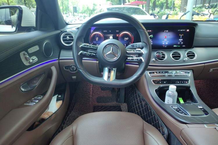 Used Mercedes-Benz E-Class 2021 E 300 L Sporty and Stylish Model Steering Wheel