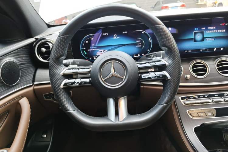 Used Mercedes-Benz E-Class 2021 Facelift E 260 L Sport Edition Steering Wheel